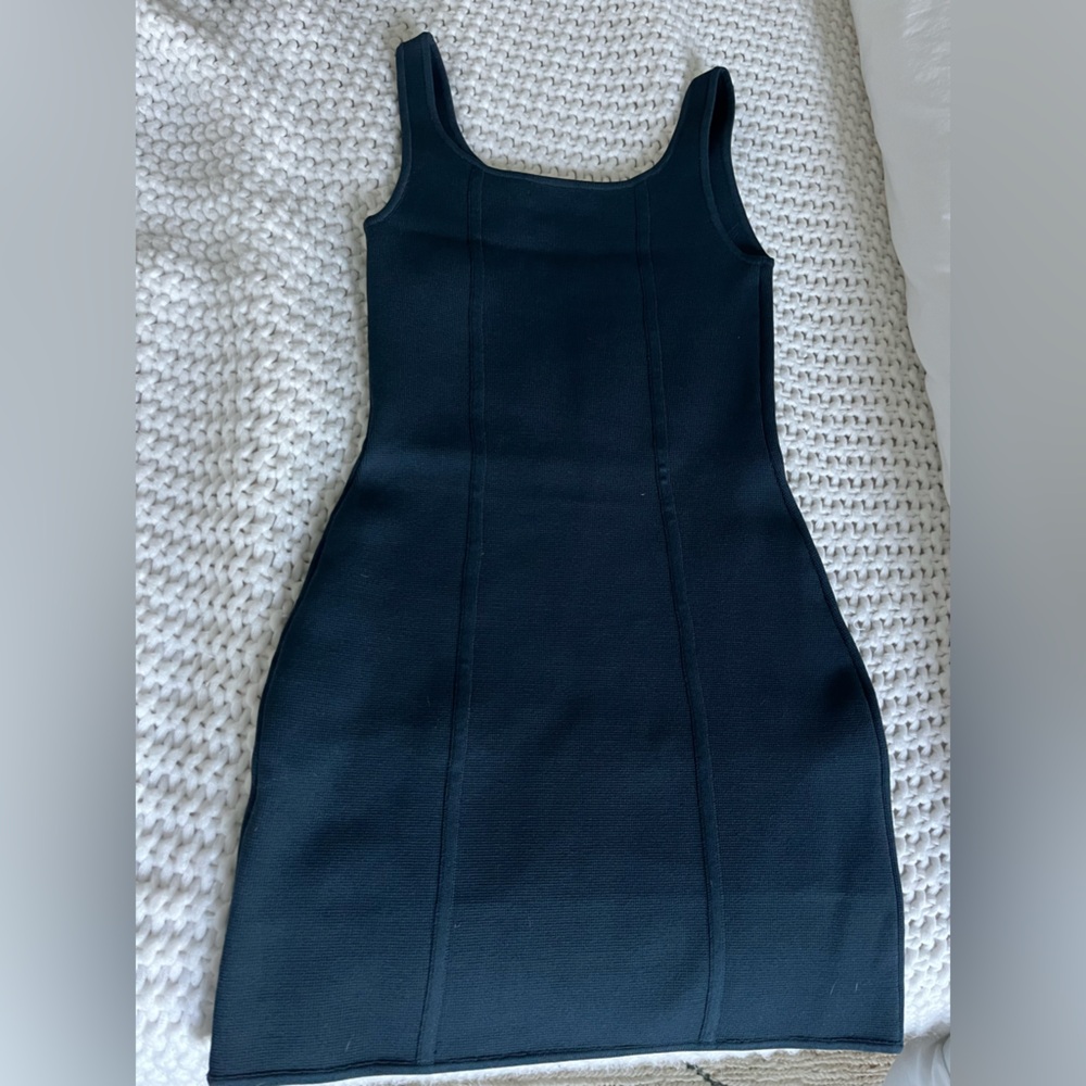 Brand new with tags Babaton Sculpt Dress. Navy Blue size XS